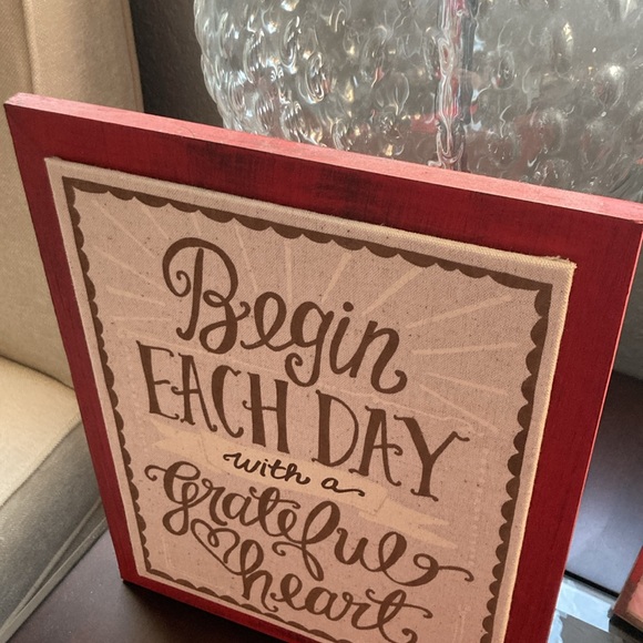 EUC Grateful Heart Sign with Burlap/ Linen detail - Picture 2 of 7